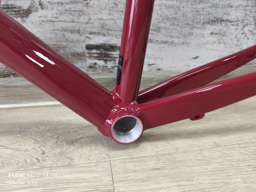 НОВА алуминиева шосейна рамка Ridley Fenix SLA Disc с дефект на боята