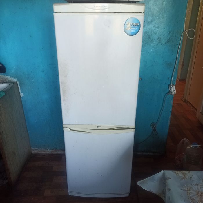 Продам холодильник.