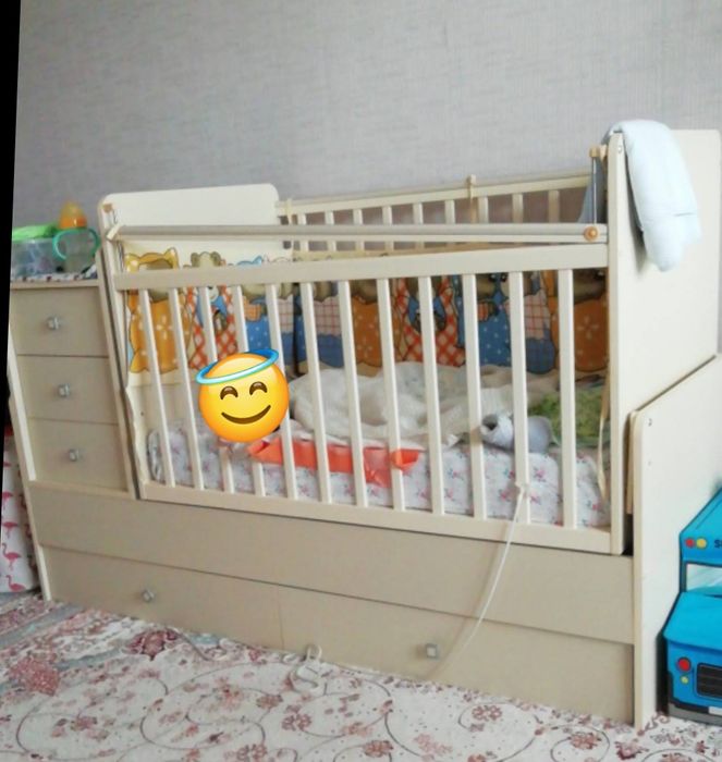 Продам детскую кроватку