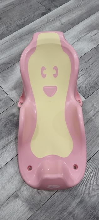 Suport anatomic pentru cadiță roz