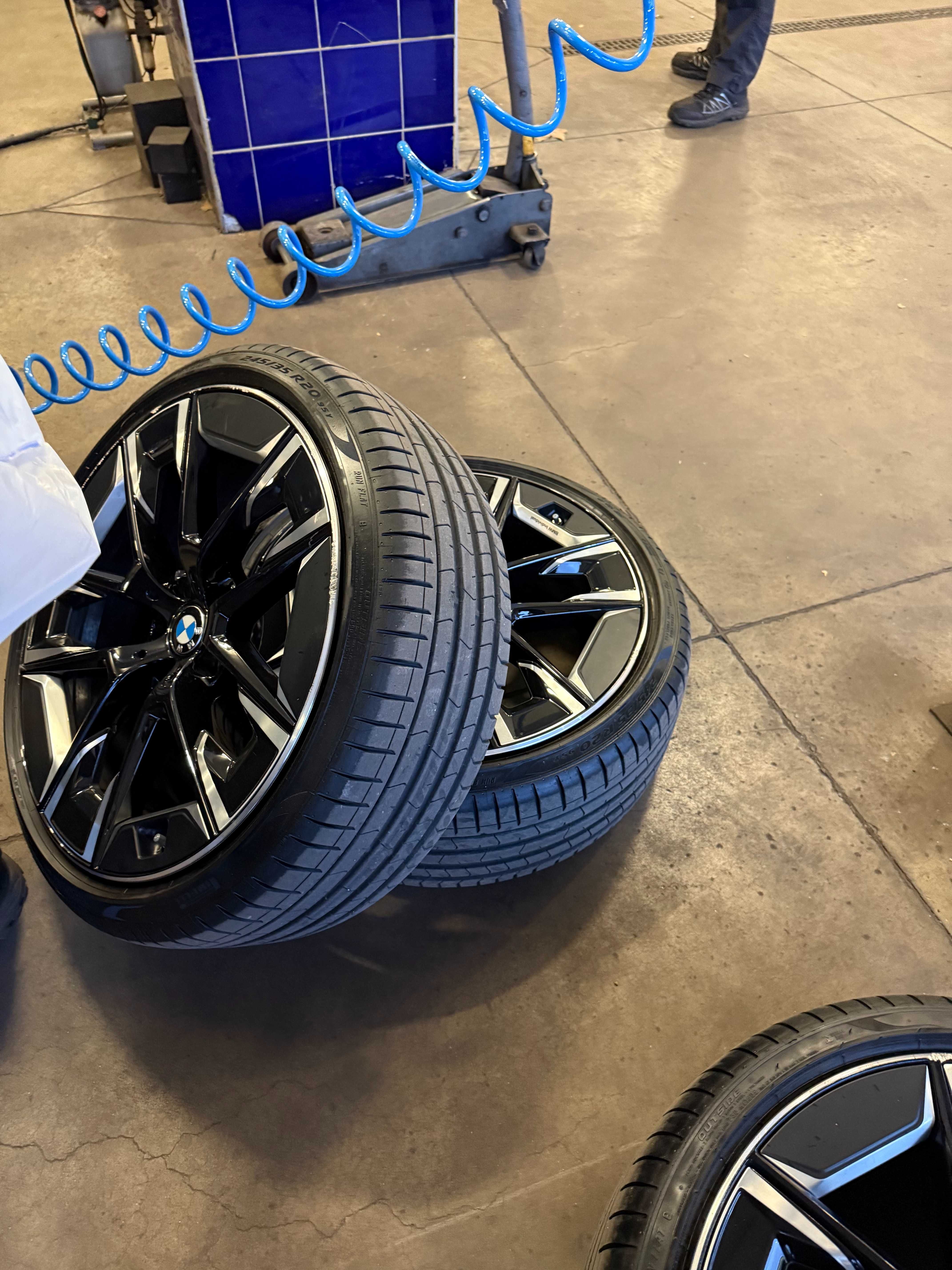 Джанти BMW Individual G30 G31 оригинални 20" цола гуми Pirelli P Zero