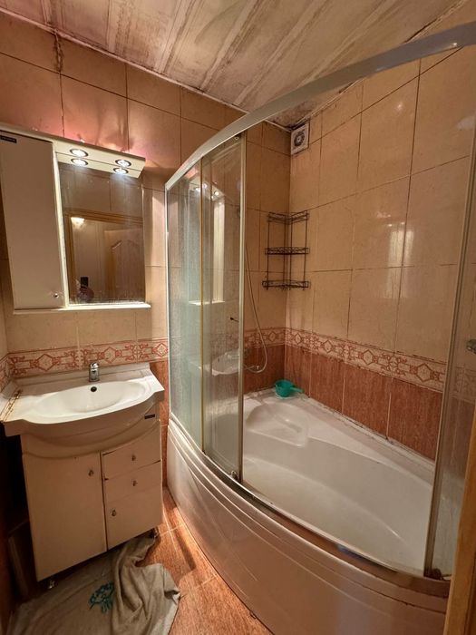 Тансыкбой 1 Туркистон туйхона Тансыкбой бозор ижара 3 хона