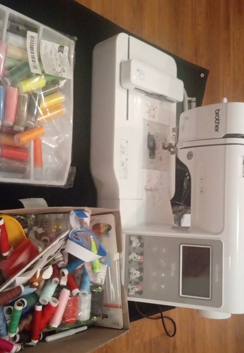 Masina de brodat automata brother innov-is m340ed *CITESTE DESCRIEREA*