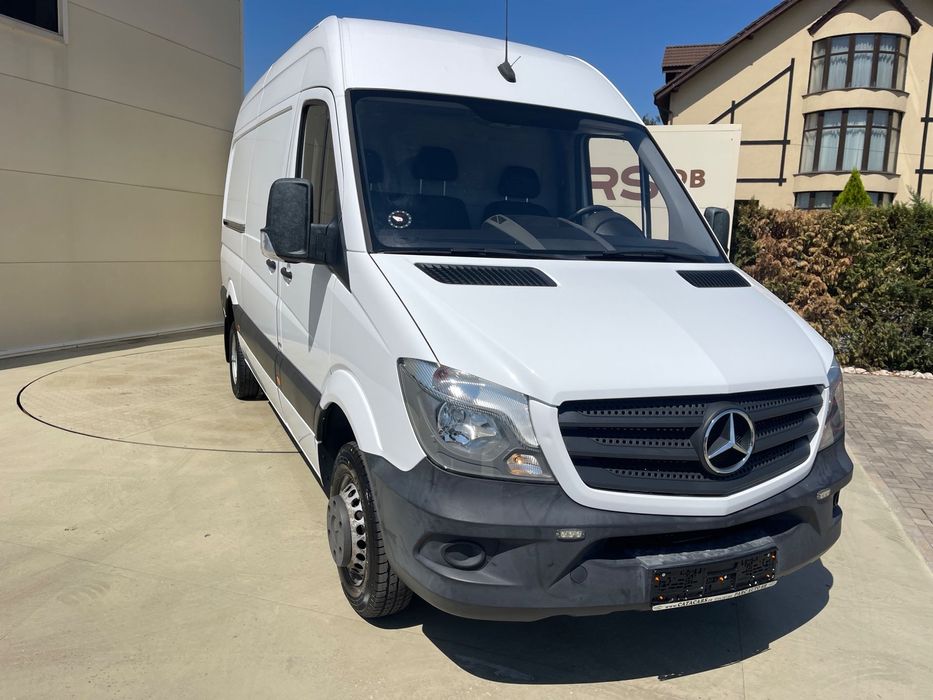 Mercedes-Benz Sprinter 516CDI MEDIU PUNTE DUBLA Mercedes Sprinter 2.2CDI, 163CP, Clima, Webasto, Cârlig