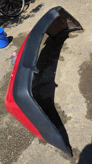 Bară spate Dacia Logan roșu an 2009.