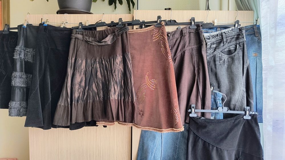 Поли дънкови джинсови вълнени ленени 19 бр за 30 лв.