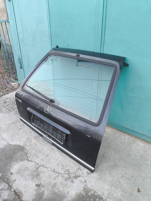 Mercedes 124 крышка багажника универсал , задний бампер ешка