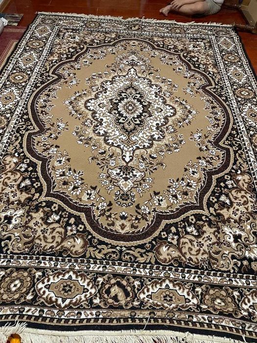 Ковер 2×3 м — отличное состояние!