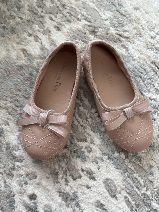 Qizlari uchun baletka tufli