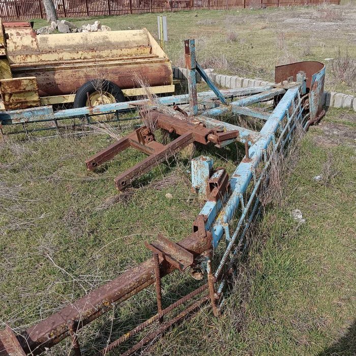 Гребло/триъгалник/ за събиране на тикви