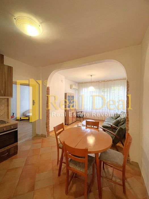 Дава се под наем Тристаен апартамент в София, Оборище - 76 кв.м за 649 € - Снимка #2