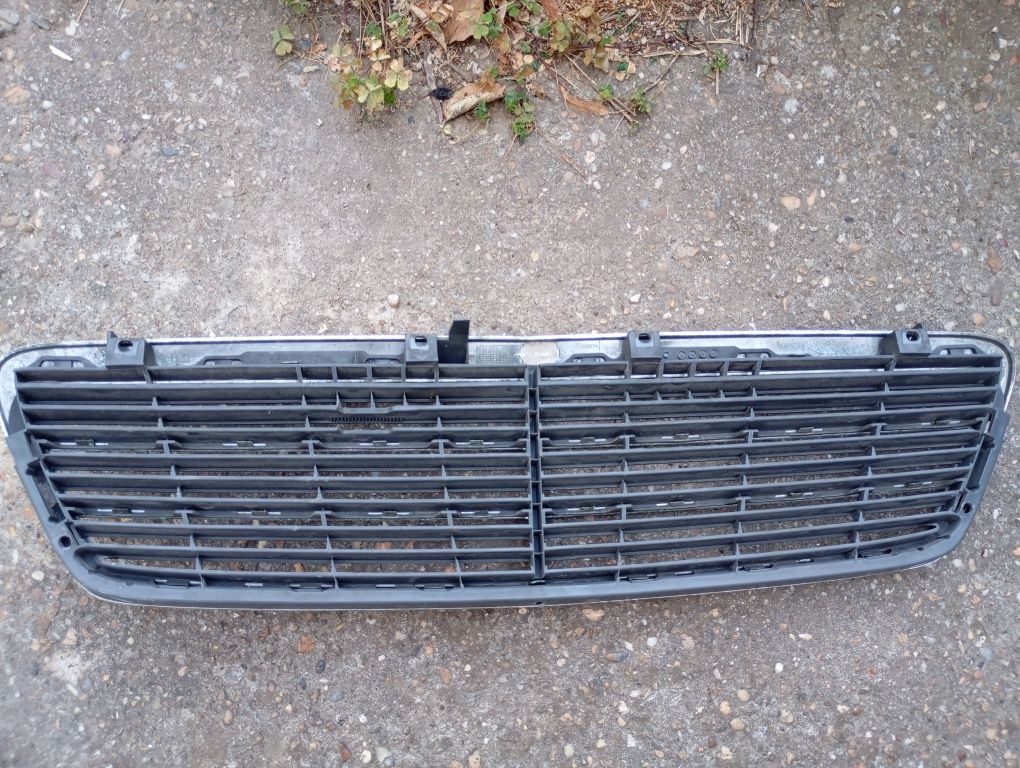 Решетка за Mercedes w203