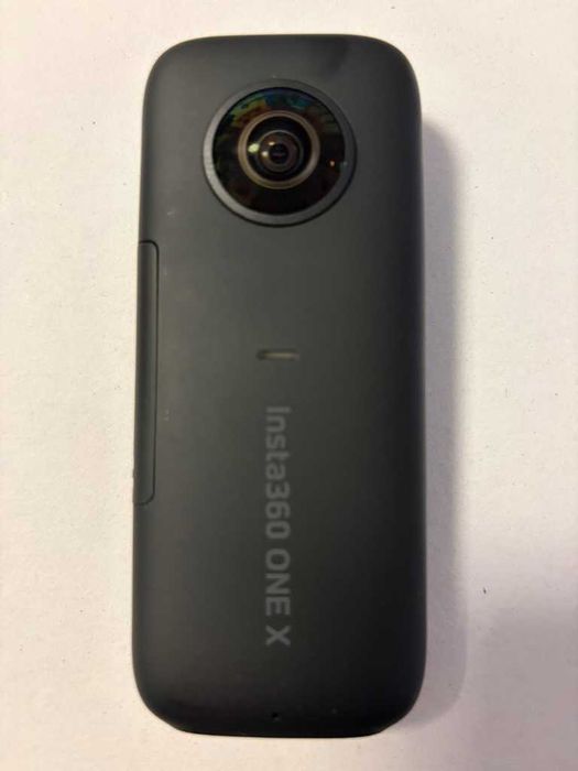 Insta360 ONE X Video 5.7K și fotografii de 18 MP
