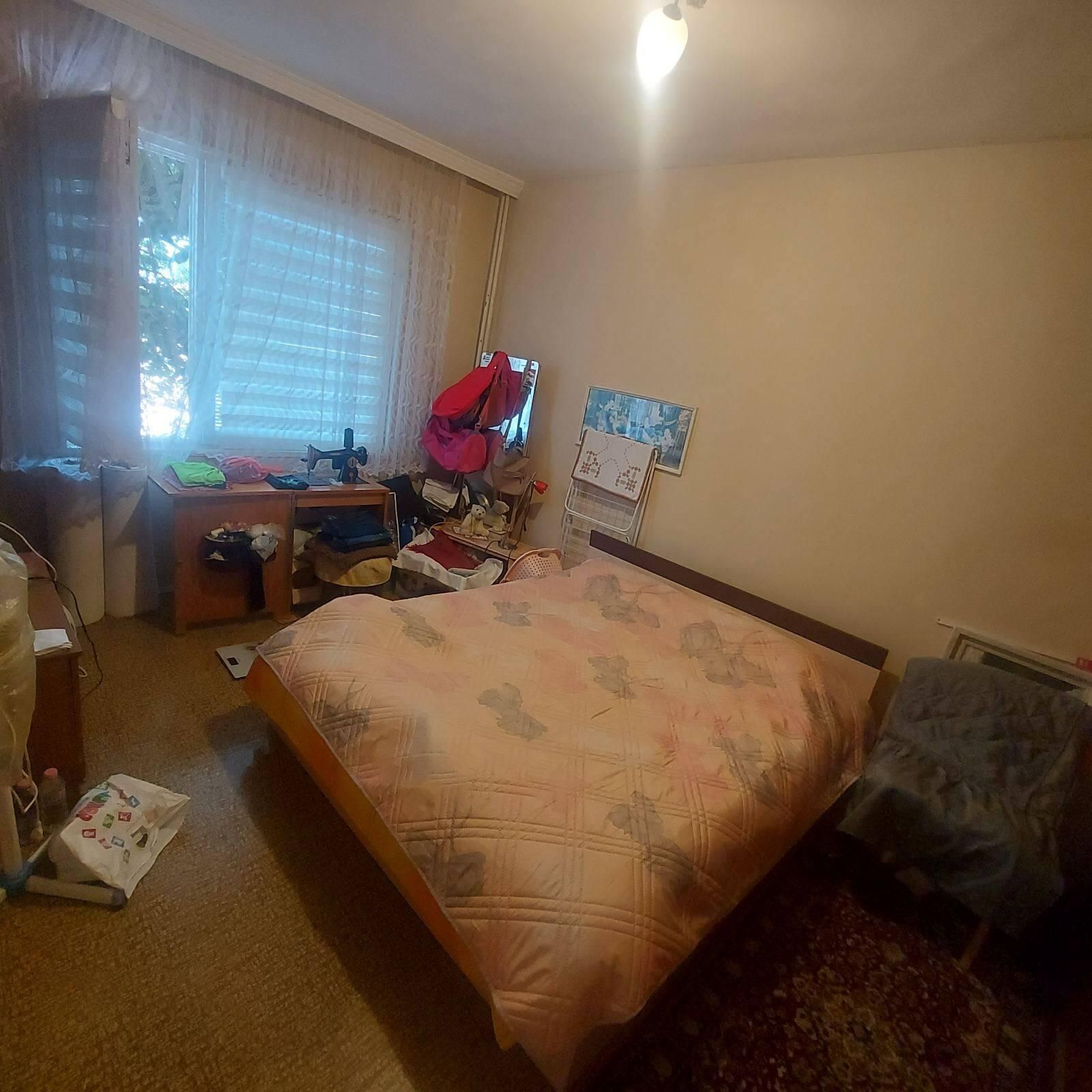 Тристаен апартамент в кв. Изгрев