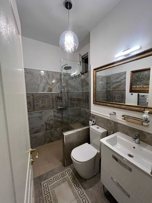 Дава се под наем Тристаен апартамент в София, Център - 115 кв.м за 999 € - Снимка #3