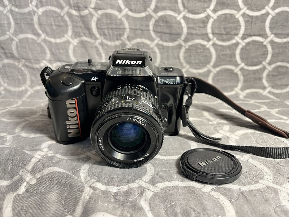 Пленочный зеркальный фотоаппарат Nikon F-401s