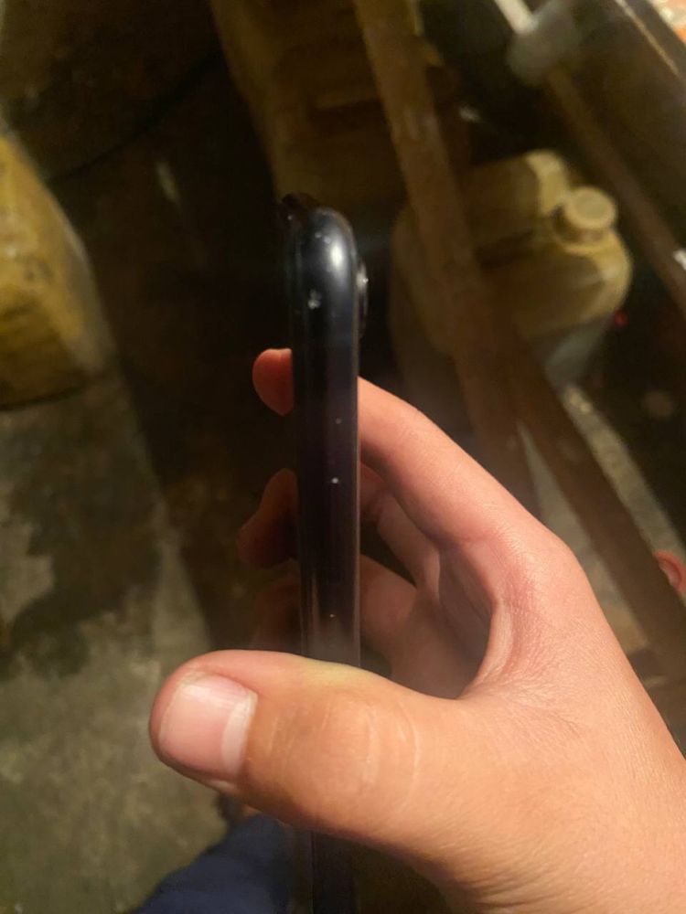 IPhone Xr 64 gb karobka bor