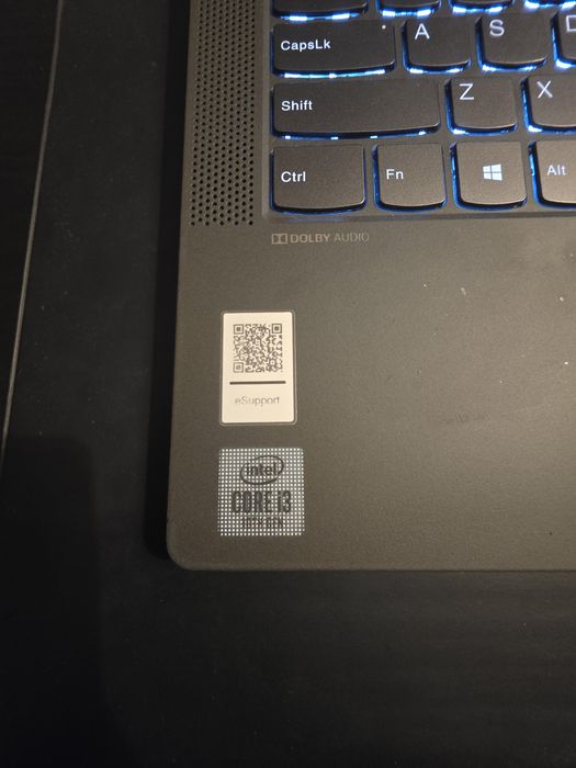 Vând Lenovo IdeaPad 3 15llL05. Numele modelului:81YH

Lenov