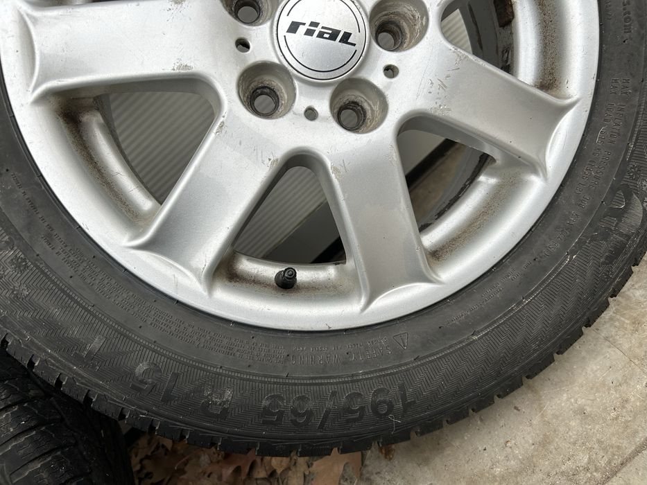 Зимни гуми с джанти (5x112)