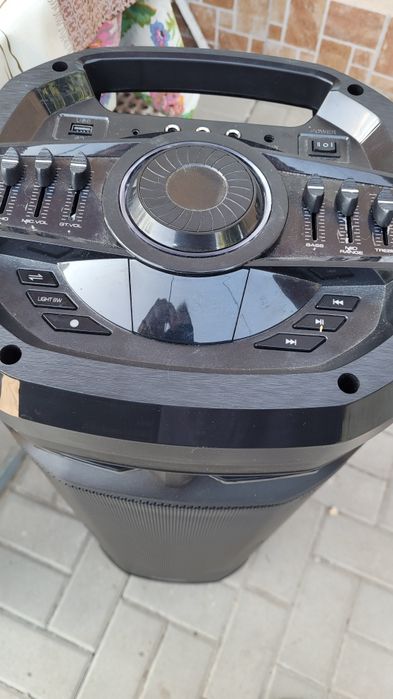 Boxa portabila vortex