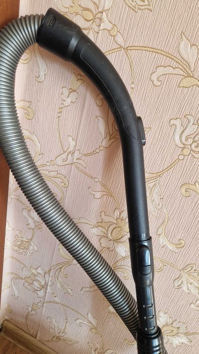 Продается пылесос