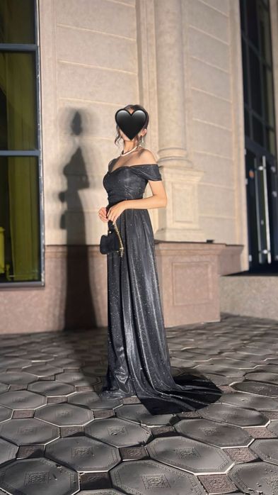 Черное вечернее платье