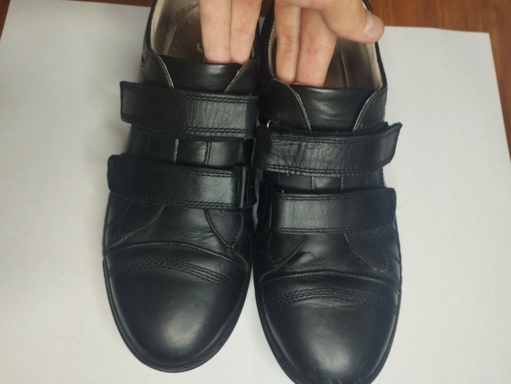 Черные туфли для детей