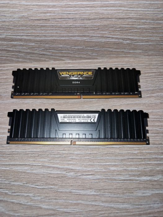 Memorii RAM ddr4 2x8