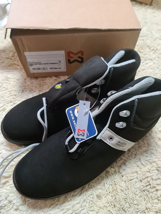 Încălțăminte de lucru marca Würth