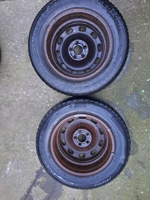 Vând jante tabla R15 VW