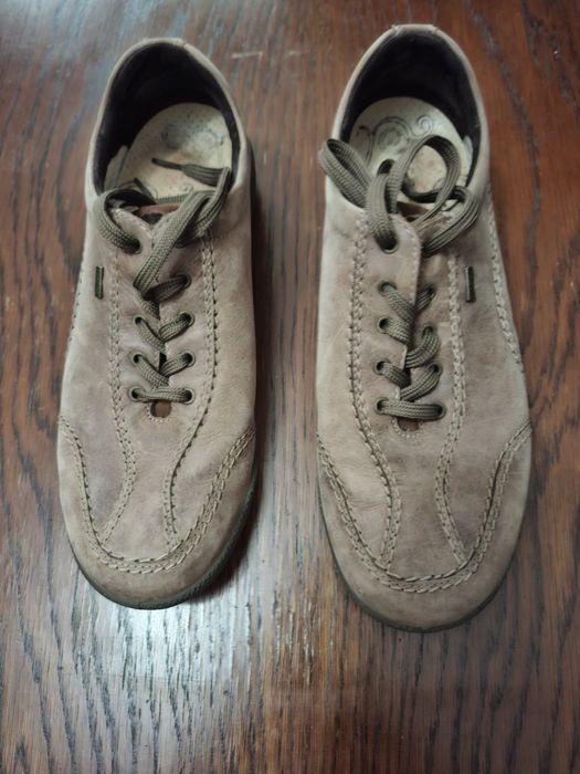 Pantofi sport , de dama ,maro , noi.