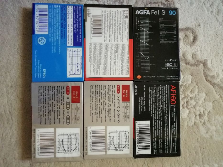 Casete audio originale sigilate