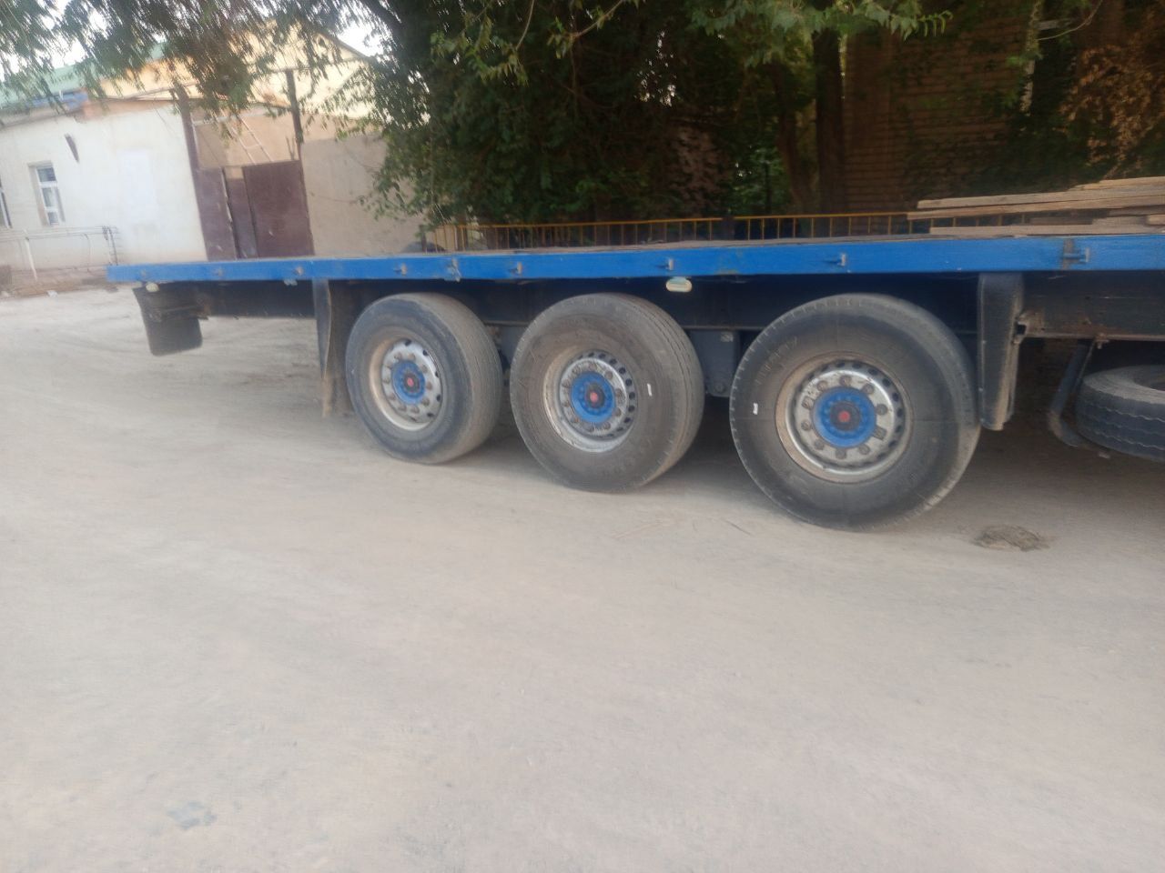 Kamaz shalanda satiladi