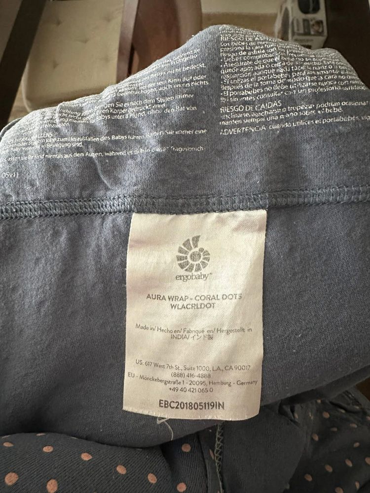 Ергономичен слинг Ergobaby Aura Wrap