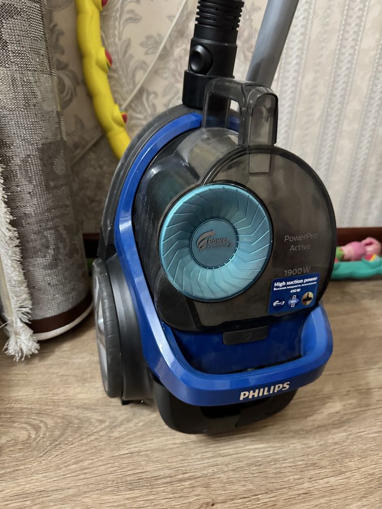 Пылесос Philips FC 9570