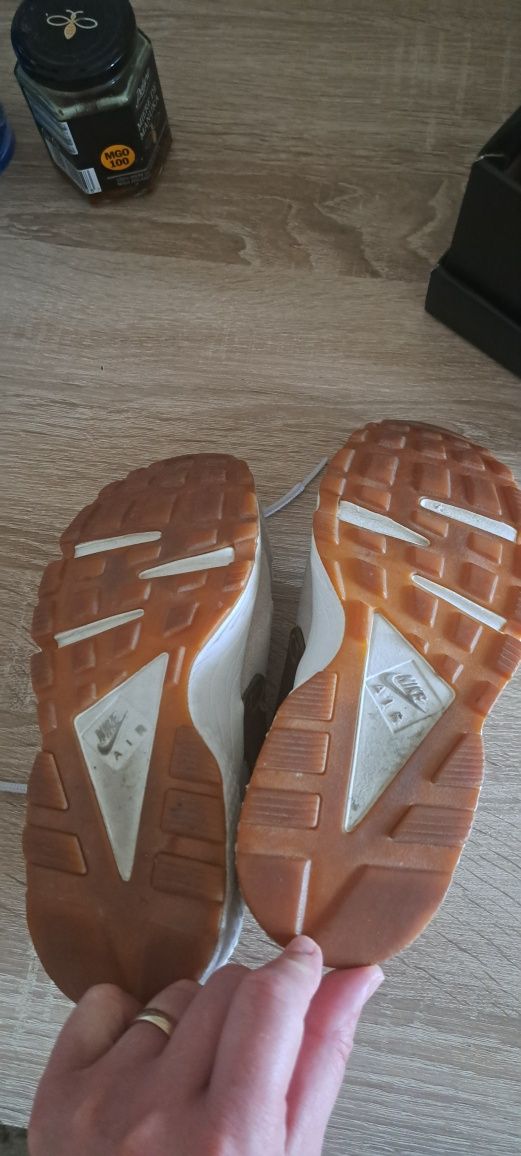 Papuci/adidasi Nike Huarache marimea 37,5