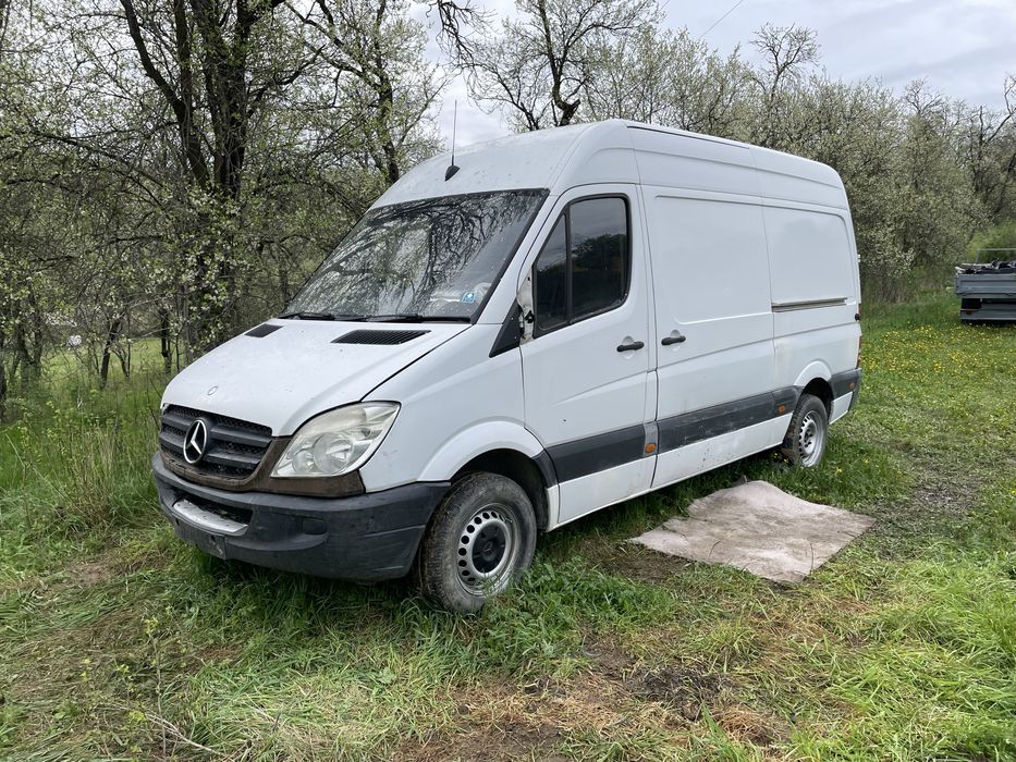 Dezmembrez Mercedes Sprinter 906 2008