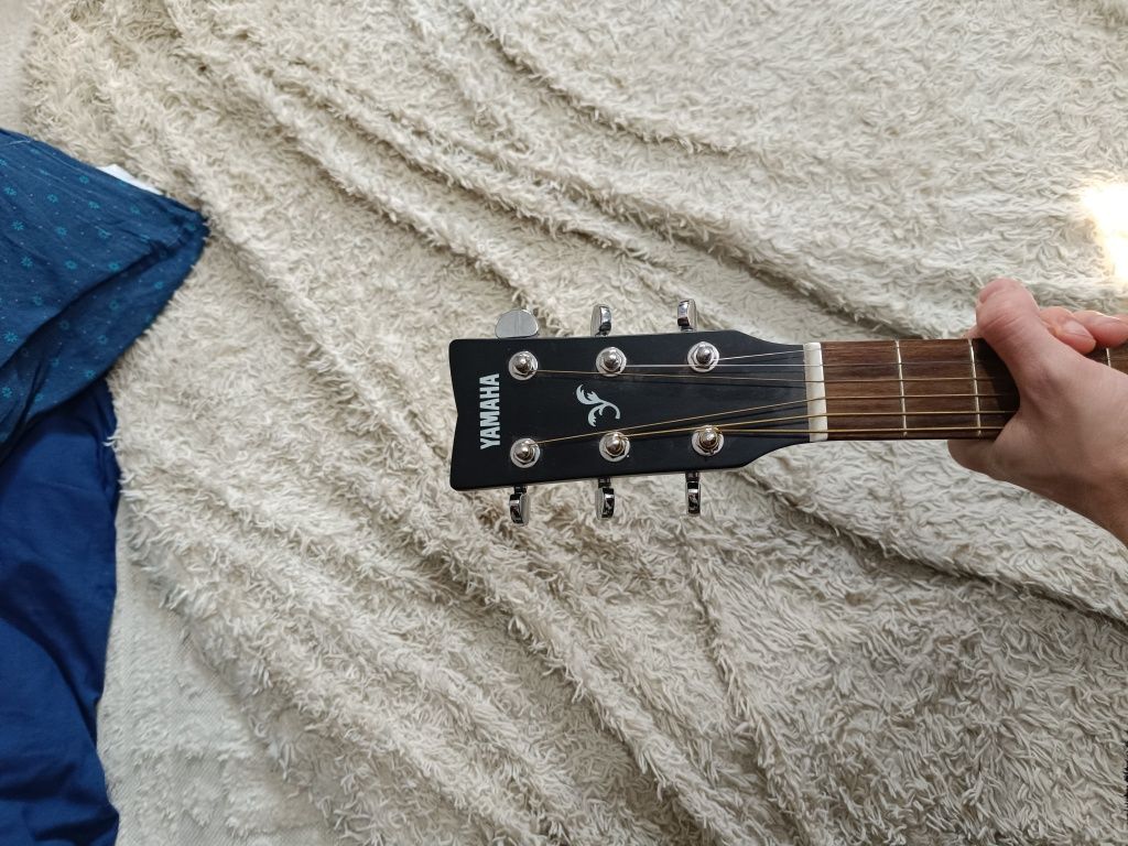 Акустическая гитара Yamaha f370 black