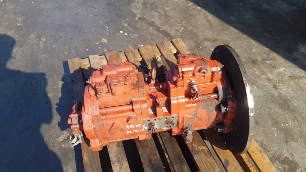 Pompa hidraulica Kawasaki K3V140DT pentru excavator