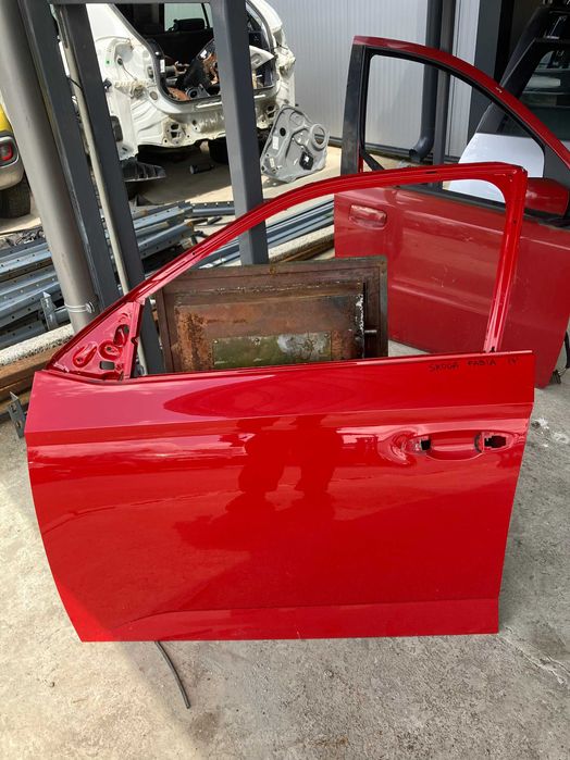 Предна лява врата Skoda Fabia 3