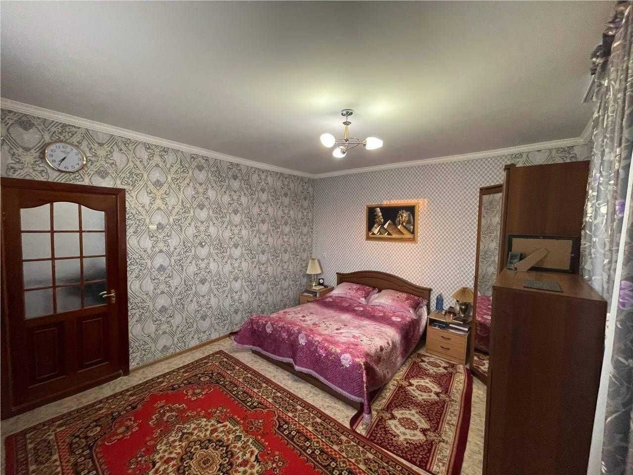 $ продам большой 2-х этажный коттедж в Сортировке