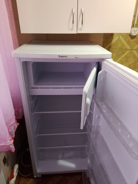Холодильник продается