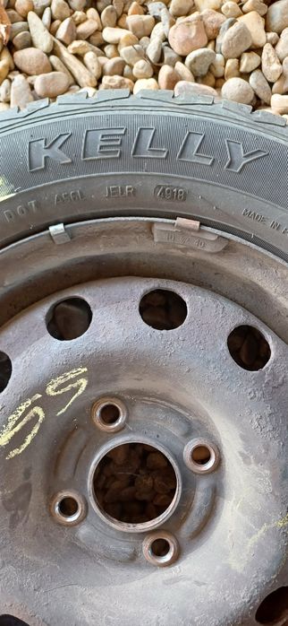 Cauciucului de vînzare  umflate cu jenti  cu  tot 185 .65  .14