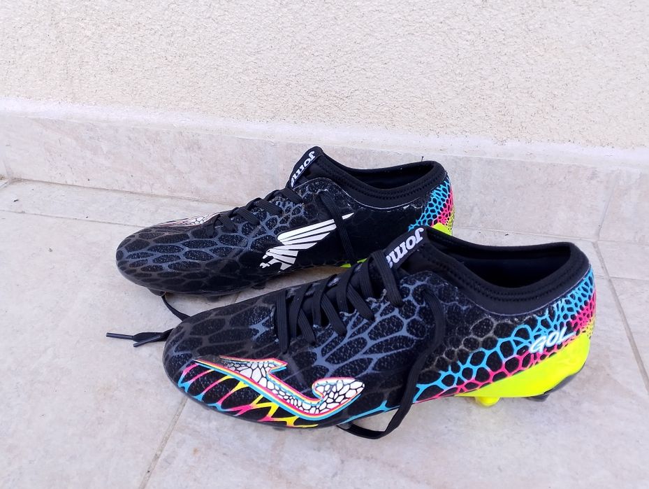 Vând ghete de fotbal Joma, mărimea 39