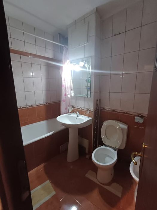 Apartament de inchiriat