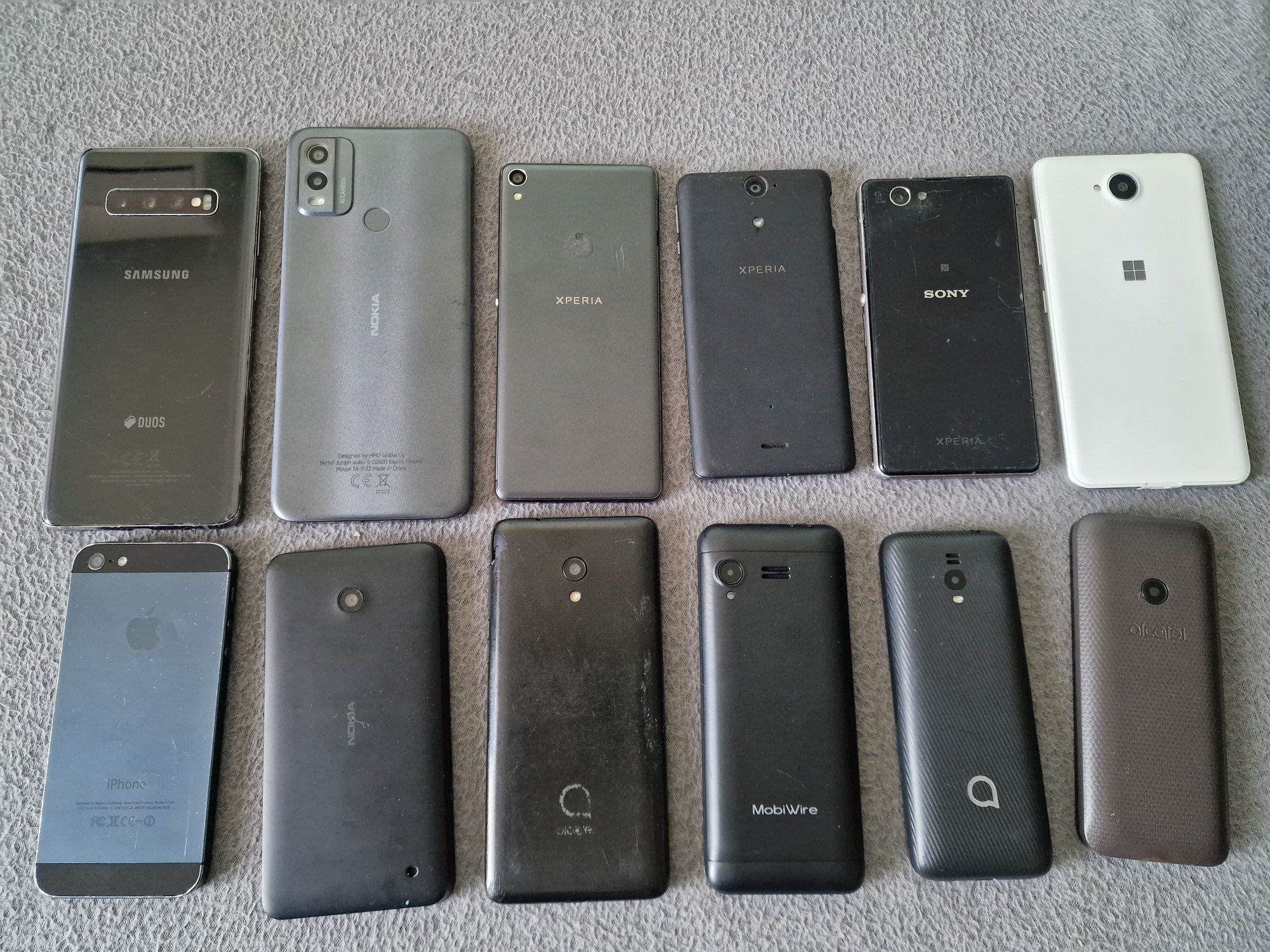 Телефони Nokia Samsung Sony Iphone