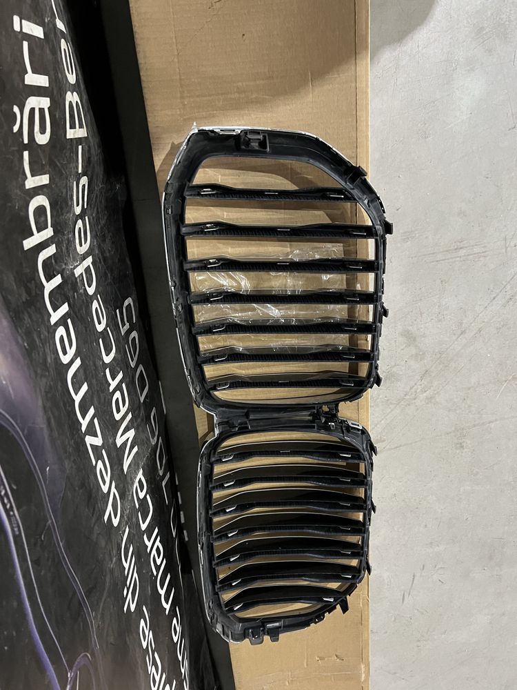 Grila radiator Bmw x5 G05 7454888