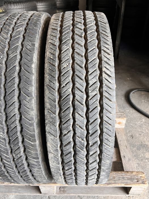 2 anvelope camion directie 215/75/17.5 , Continental !