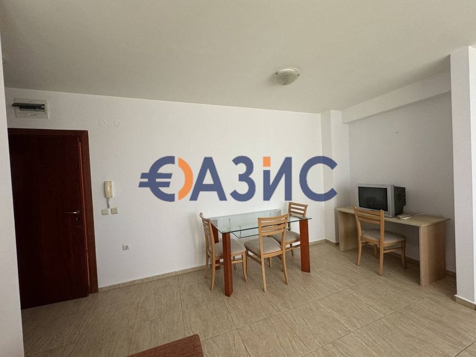 Продава се Двустаен апартамент в к.к. Слънчев бряг - 69 кв.м за 943 €/кв.м - Снимка #4
