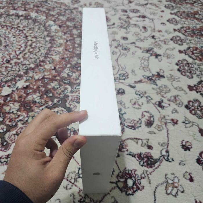 Macbook air m3 8/256 15 inch Amerika